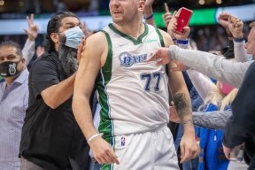 开元棋牌-今日nba2013总决赛第六场最后时刻观众走了