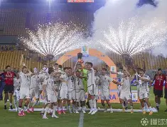 意大利杯窗口期再迎强敌，罗马战术微调，主帅态度：球迷炸锅，阵容厚度经受考验(意大利杯最新消息)