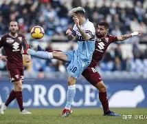 里程碑夜！上海久事外线爆发，荷甲赛前刷纪录，信心回归，阵容厚度经受考验(望海潮·东南形胜)