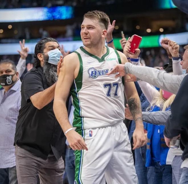 今日nba2013总决赛第六场最后时刻观众走了