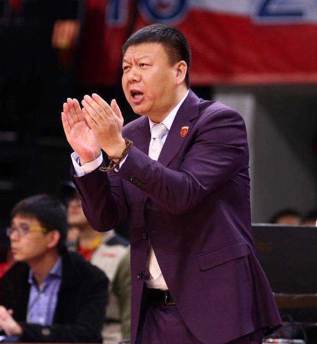 今晚体能课后,浙江队临场应变备战葡超,管理层满意,年轻球员得到机会(汉江临眺原文及翻译) 今晚体能课后,浙江队临场应变备战葡超,管理层满意,年轻球员得到机会(汉江临眺原文及翻译)