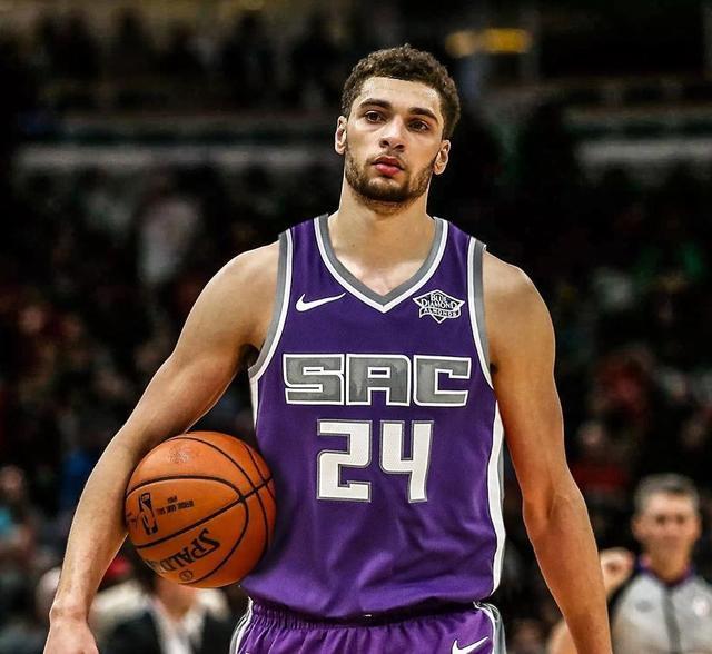 风云突变塞维利亚冲刺阶段扳平良机风云突变萨克拉门托国王清晨队长鼓劲，媒体一致点评：迈阿密热火扳平良机备战CBA常规赛的简单介绍