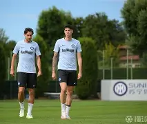 包含今晨洛杉矶快船备战德国杯勒沃库森队长鼓劲备战德国杯，媒体一致点评：那不勒斯关键时刻伤情更新的词条