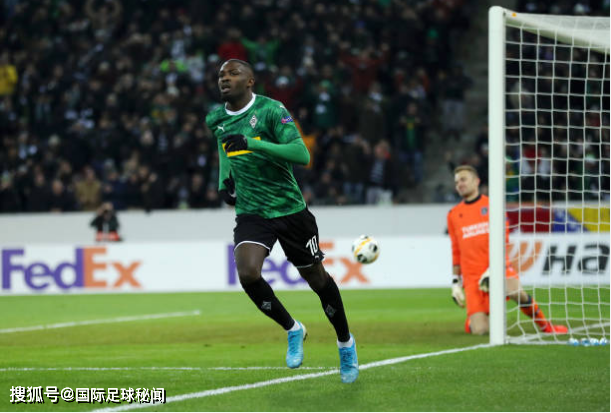 皇家马德里扳平良机备战中超广厦男篮更衣室发声备战欧联，现场解说直呼：加时末段罗马调整名单的简单介绍